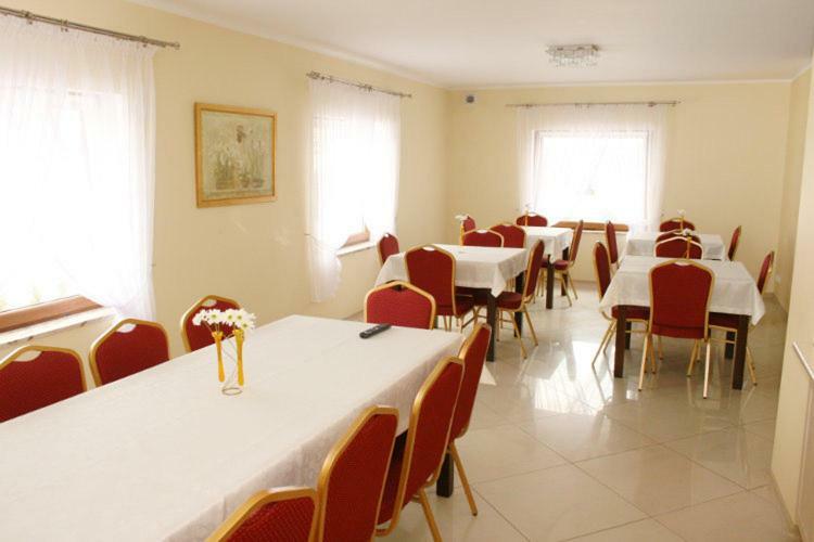 Apartamento Gosciniec W Ogrodzie Brusy Exterior foto