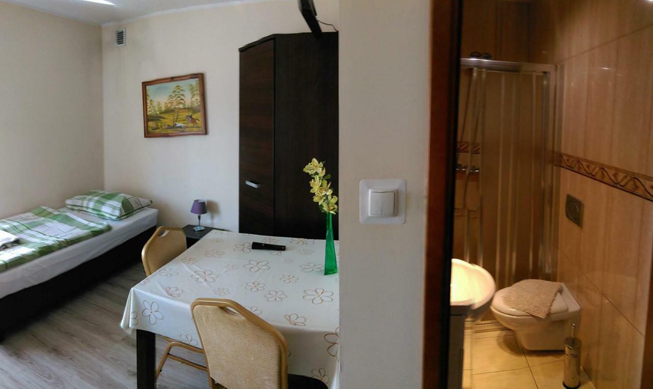Apartamento Gosciniec W Ogrodzie Brusy Exterior foto